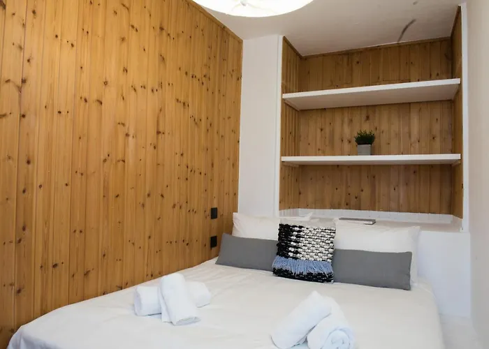 Town Pin By Monocle Appartement